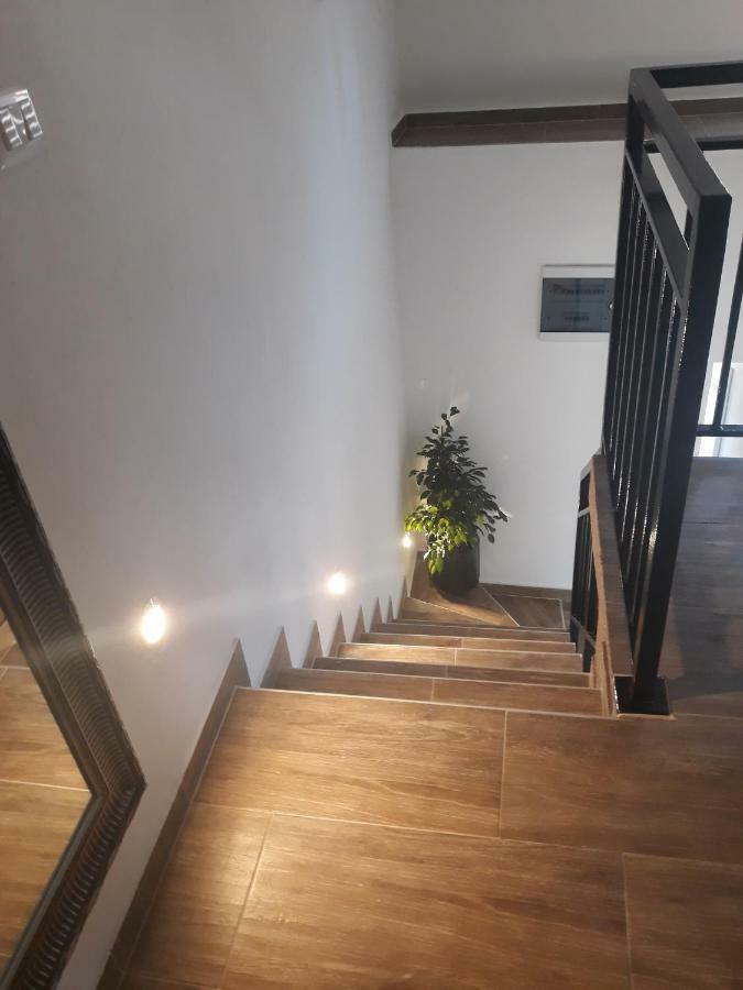 Moet With Garden Apartment Pula Exterior foto